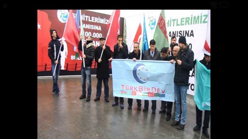 TurkBirDev Istanbul Avrupa Temsilciligi Sehitler Tepesinde